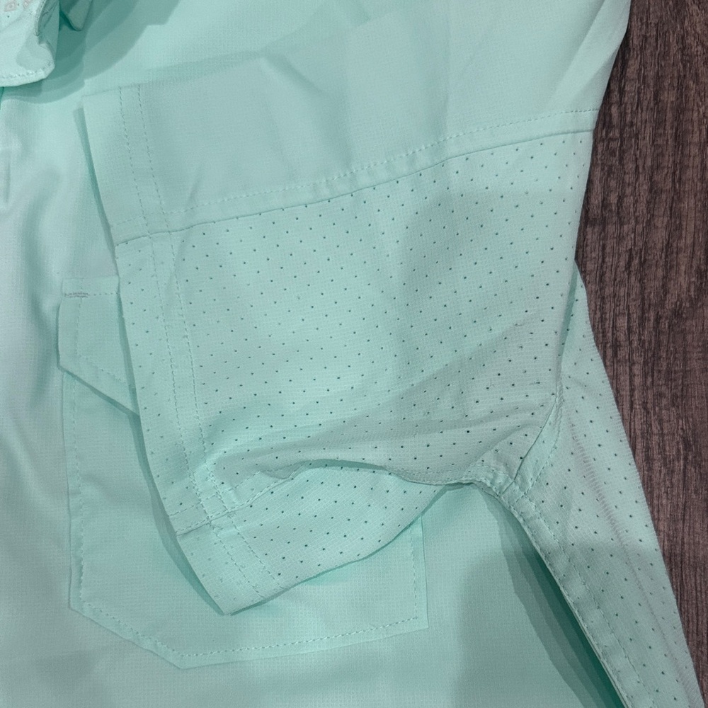 Huk Men's Light Green Button Down Shirt - Picture 6 of 7